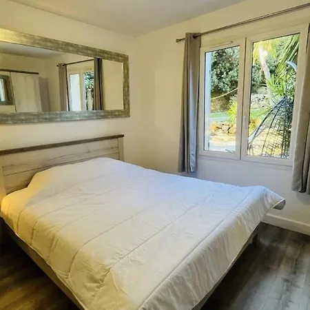 T3 Cala Di Mare Rousse